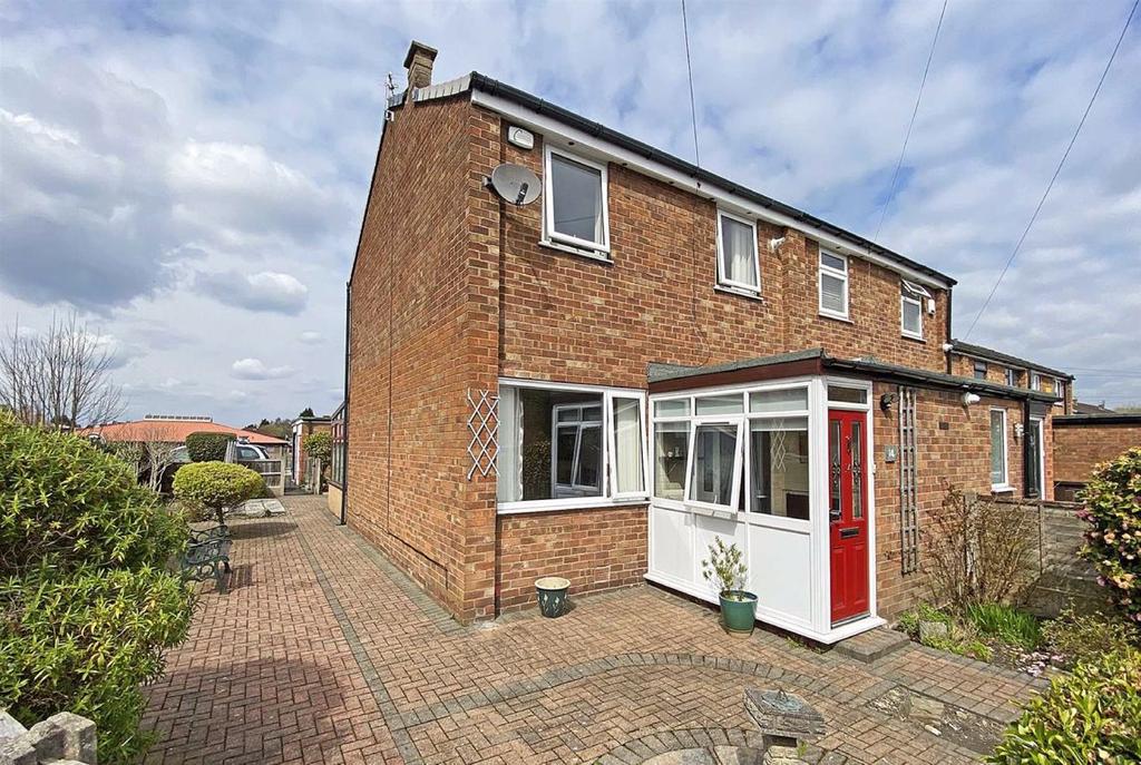 Fairlie Drive, Timperley, Cheshire 2 bed semidetached house £280,000