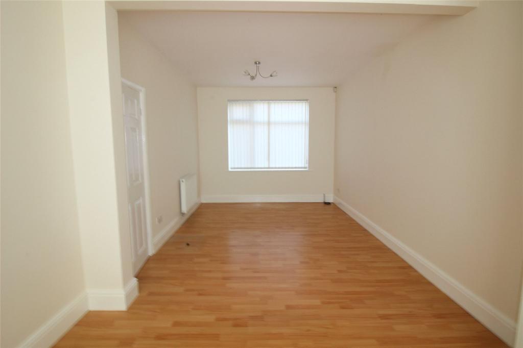 Easton Road, Liverpool, Merseyside, L36 3 bed semidetached house £