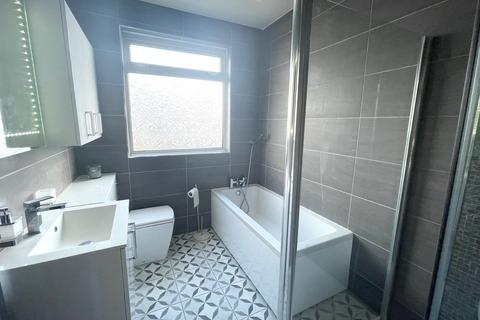 11 Gordon Road, Beckenham, BR3 3QE