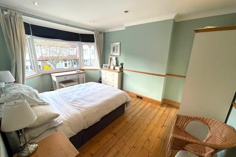 11 Gordon Road, Beckenham, BR3 3QE