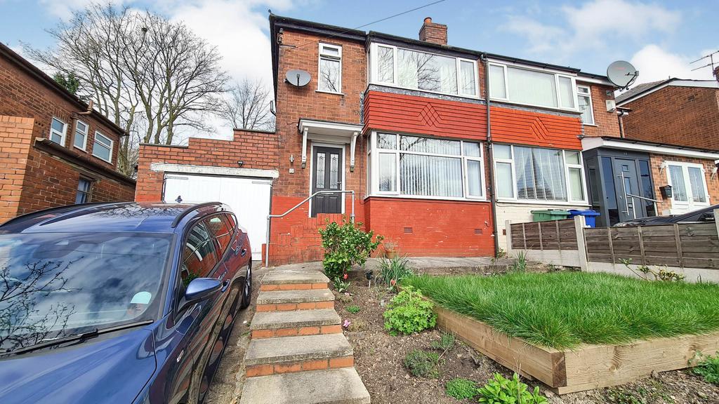 Agecroft Road West, Prestwich, M25 3 bed semidetached house £255,000