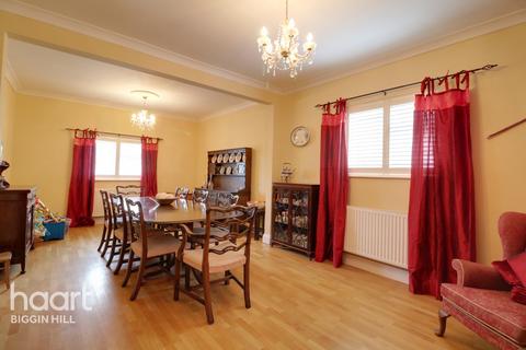 63 Allenby Road, Biggin Hill, Westerham, TN16 3LG
