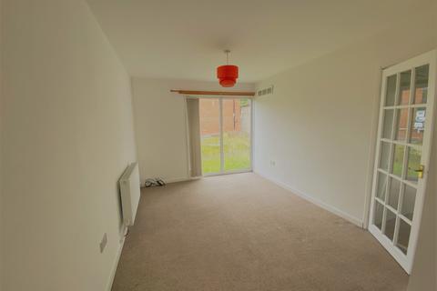25 Hatfield Place, Peterlee, SR8 5SZ
