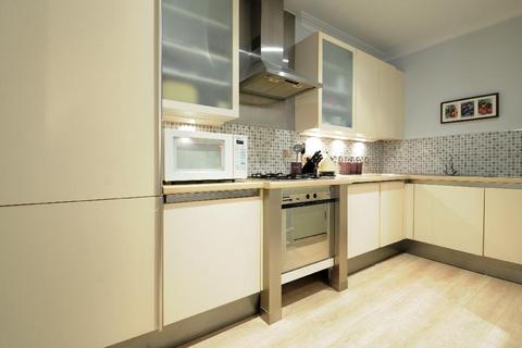 undefined, Russell Square, London, WC1B