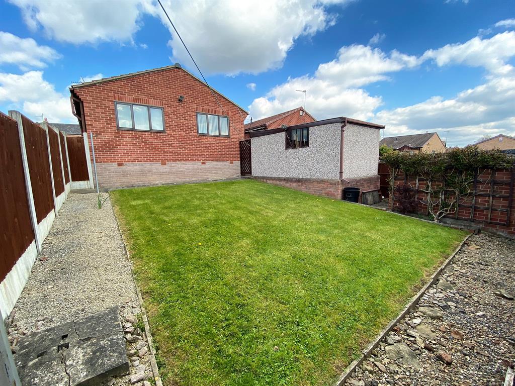 Kendal Drive, Bolton Upon Dearne, Rotherham, S63 8NJ 2 bed detached