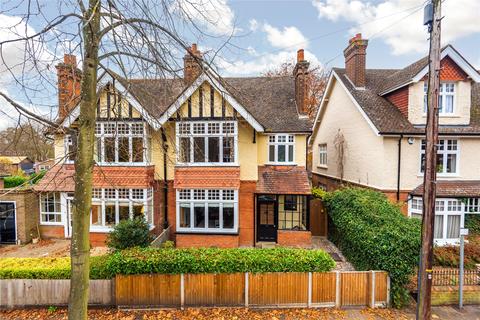 4 bedroom semi-detached house for sale - Chiltern Road, Hitchin, Hertfordshire, SG4