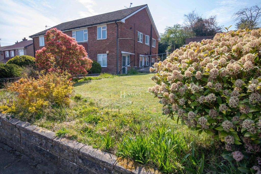 Carisbrooke Way, Cardiff 2 bed £800 pcm (£185 pw)