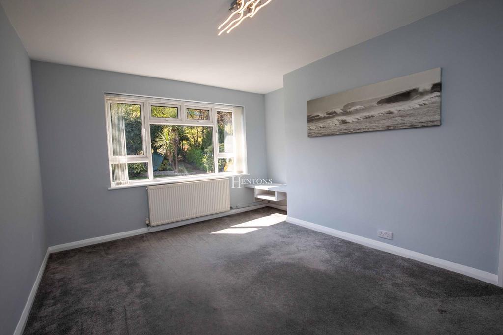 Carisbrooke Way, Cardiff 2 bed £800 pcm (£185 pw)