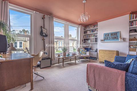 70b Davenport Road, Catford, London, SE6 2AX