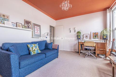 70b Davenport Road, Catford, London, SE6 2AX
