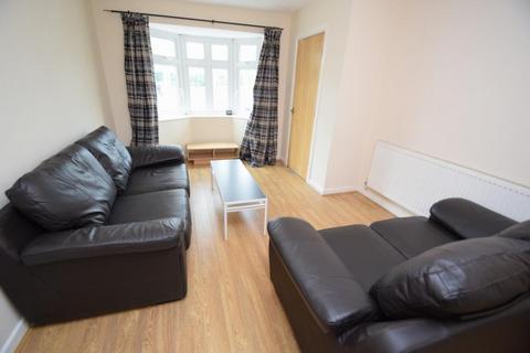 4 bedroom townhouse to rent, 373 Stretford Road, Hulme , Manchester, M15 4AW