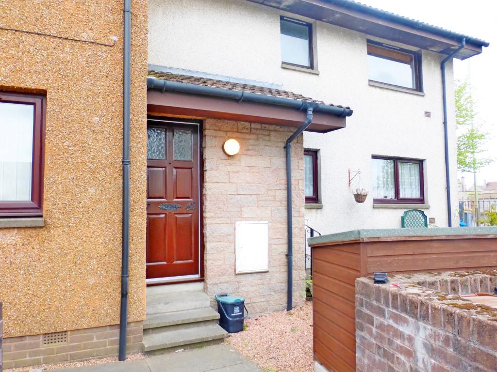 Dunkeld Place, Menzieshill, Dundee, DD2 1 bed flat £435 pcm (£100 pw)