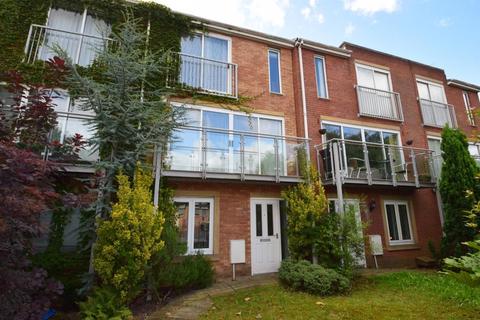 3 bedroom terraced house to rent - Jackson Crescent, Hulme, Manchester, M15 5AA