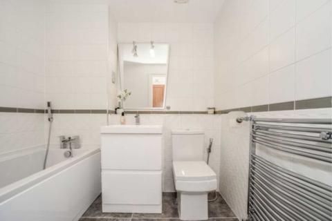 11 Miles Close, London, SE28 0NJ