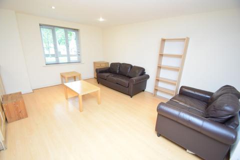 2 bedroom apartment to rent, Stretford Road, Hulme,  Manchester. M15 5JH