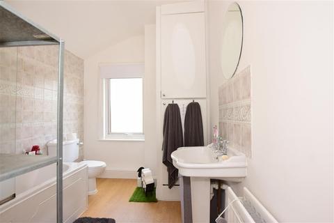 28 Cromer Road, Rochester, ME2 3AL