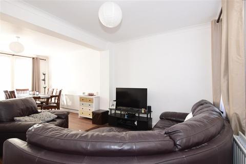 28 Cromer Road, Rochester, ME2 3AL