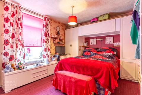 203 Abbey Hills Road, Oldham, OL4 1RF