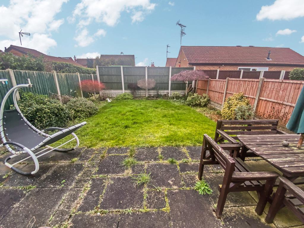 Winders Way, Leicester, Leicestershire 3 bed semidetached house £220,000
