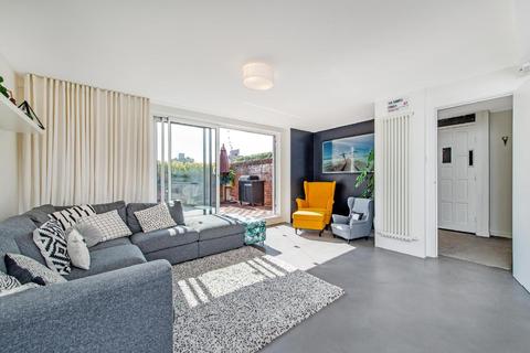 21 Berkeley Walk, London, N7 7RS