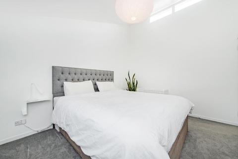 21 Berkeley Walk, London, N7 7RS