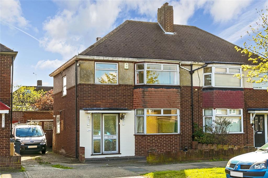 Hall Road, Isleworth, TW7 3 bed semidetached house £512,500