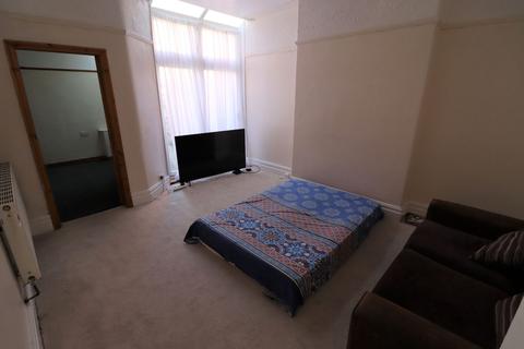 14 Taunton Road, Blackburn, BB2 6NN