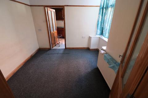 14 Taunton Road, Blackburn, BB2 6NN