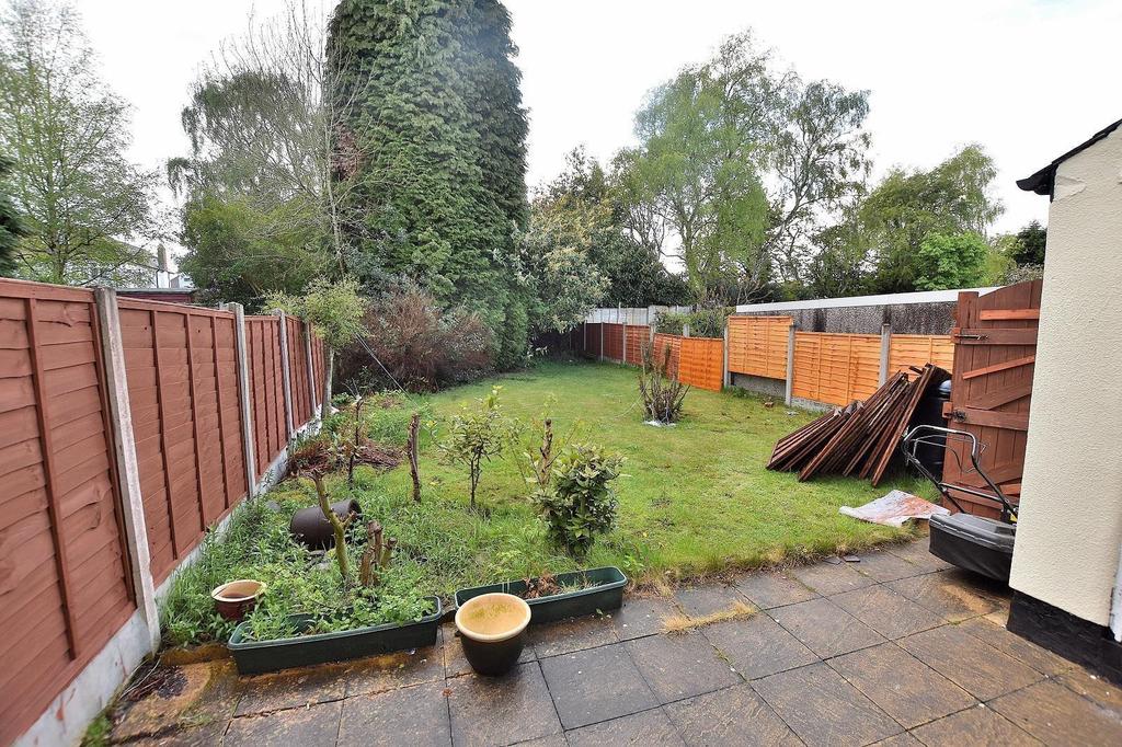 Wynn Road Penn Wolverhampton 3 bed house £800 pcm (£185 pw)