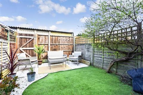 74a Cleves Way, Ashford, TN23 5DF