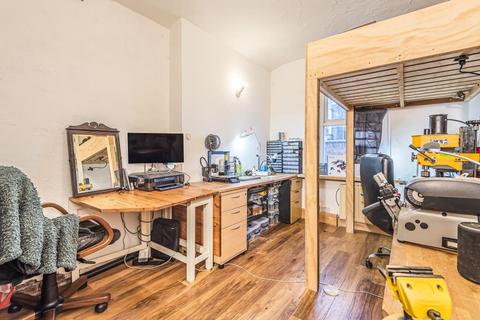 178a Hook Road, Surbiton, KT6 5BZ