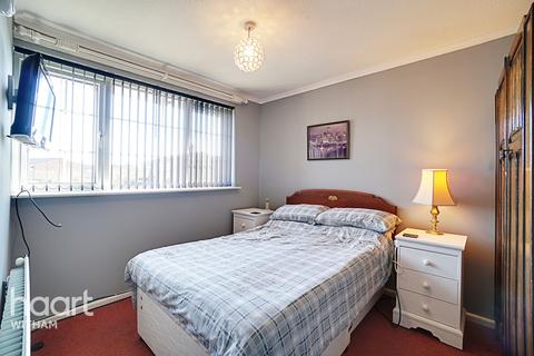 19 Calamint Road, Witham, CM8 2XT