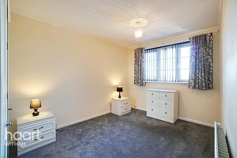 19 Calamint Road, Witham, CM8 2XT