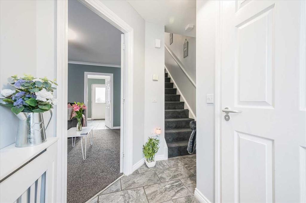Entrance Hallway (1)
