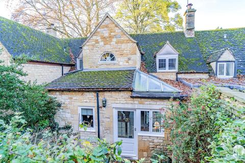 2, Church Cottages Cider Mill Lane, Chipping Campden, GL55 6HU