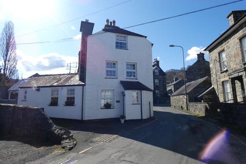 Garn View Meyrick Street, Dolgellau, LL40 1LR
