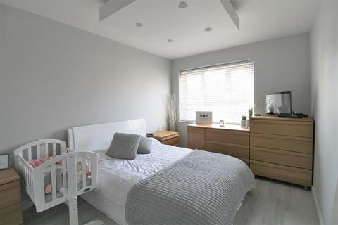 29 Gwillim Close, Sidcup, DA15 9NQ