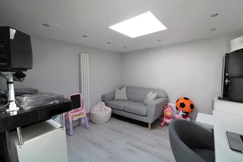 29 Gwillim Close, Sidcup, DA15 9NQ