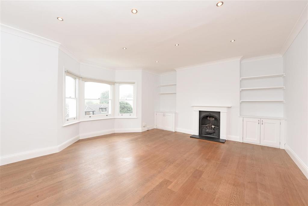 10 Thornton Hill, Flat 4, Wimbledon Village 2 bed apartment £1,850
