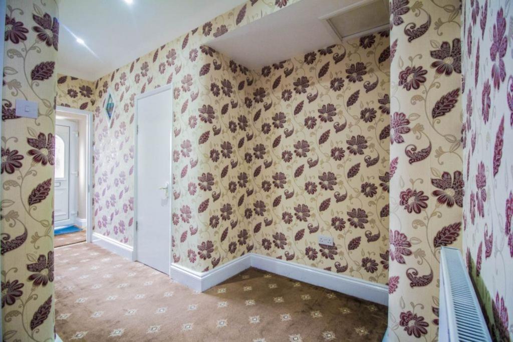 Clova Road, Forest Gate, E7 2 bed flat for sale £340,000