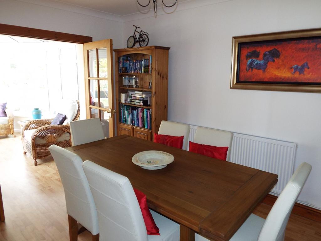 10 Cedar Close, Gowerton, Swansea SA4... 2 bed detached house £289,000