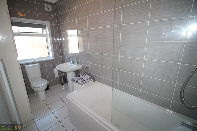 Family bathroom