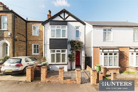 49 Hampton Road, Worcester Park, KT4 8EU
