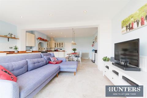 49 Hampton Road, Worcester Park, KT4 8EU