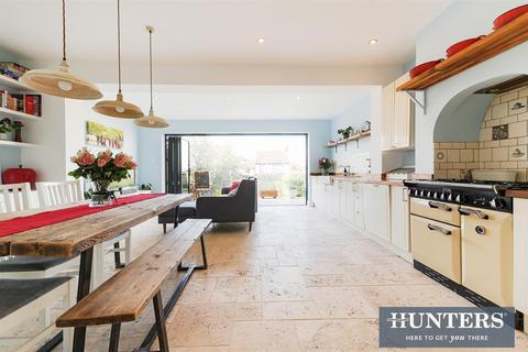 49 Hampton Road, Worcester Park, KT4 8EU