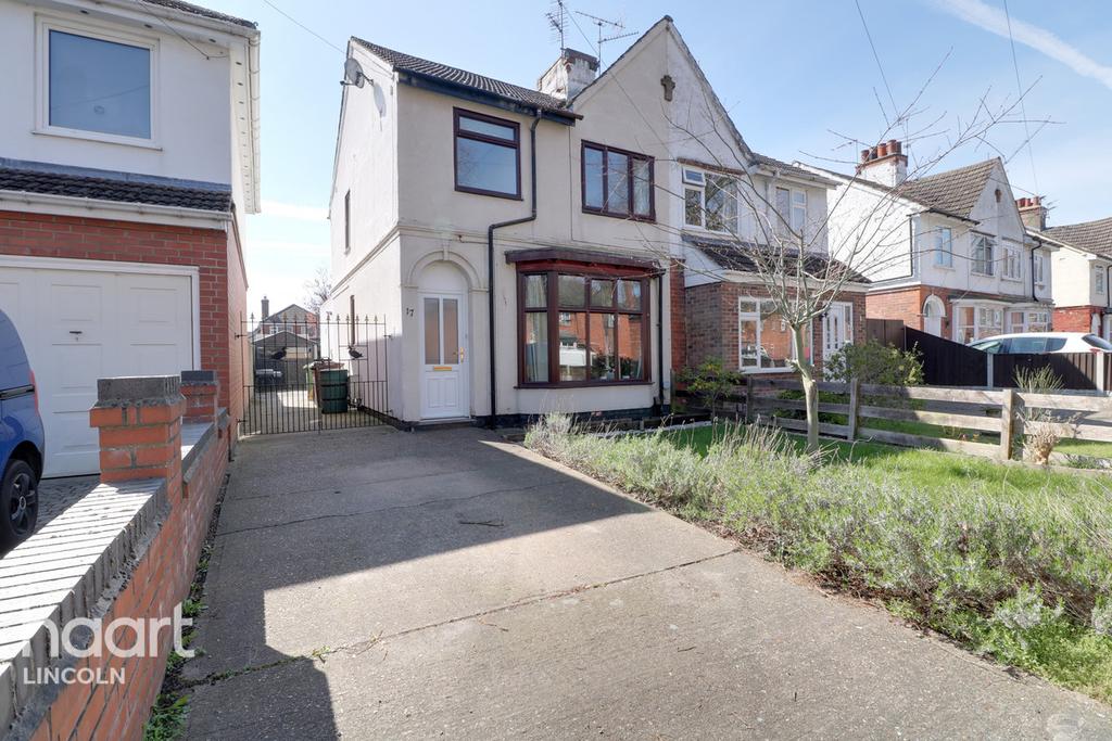 St Andrews Drive, Lincoln 3 bed semidetached house £189,950