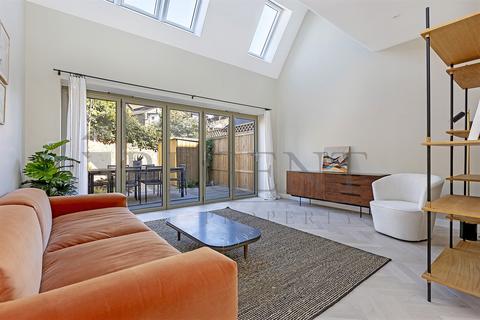 undefined, Apple Tree Road, West Green Place, N17