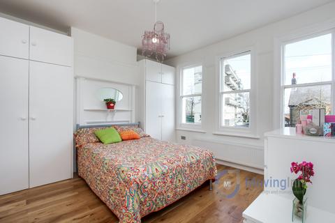 66 Whiteley Road, London, SE19 1JT