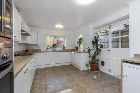 66 Whiteley Road, London, SE19 1JT