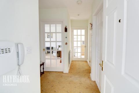 10 Bole Hill Close, Sheffield, S6 5ED